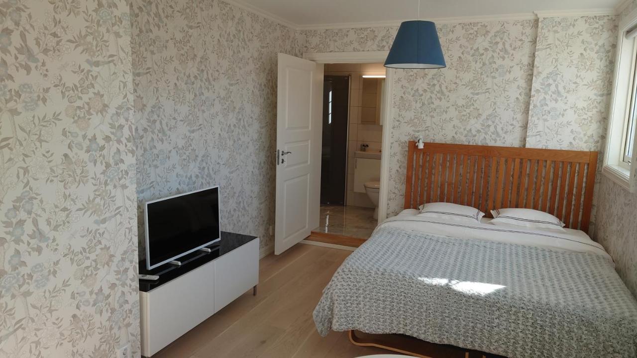 Simones Hotel Vadstena Bagian luar foto